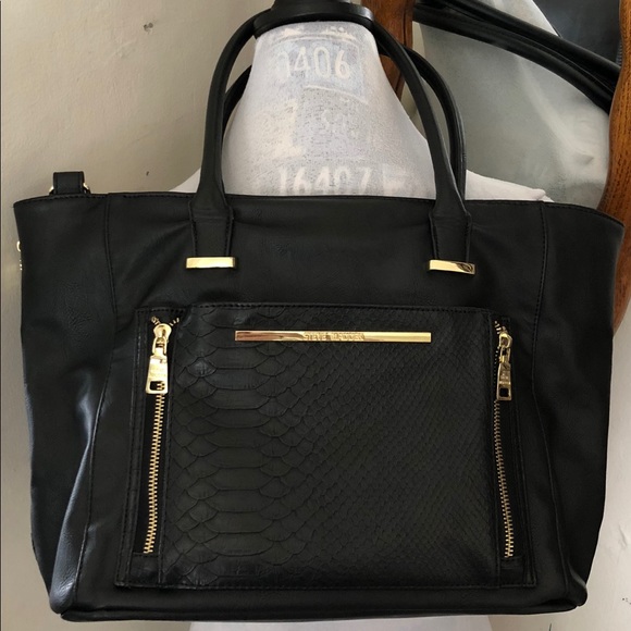 steve madden luggage black and gold